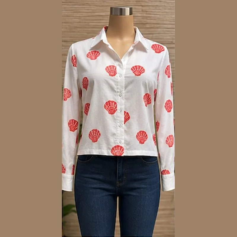 Blusa blanca con conchas